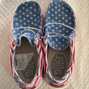 Hey Dudes patriotic youth size 3 shoes